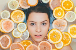 sinaasappelhuid bij een vrouw